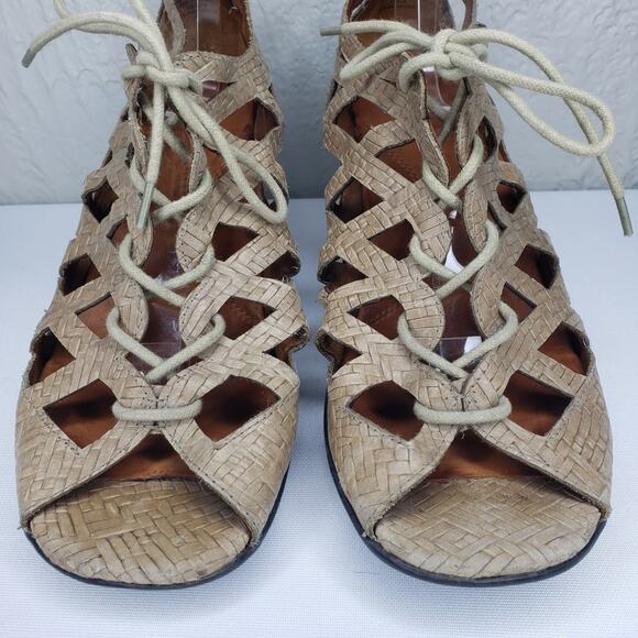 Gentle Souls Okey Dokey Brown Leather Gladiator Heels Sandals Women's Size 8 - Picture 2 of 16